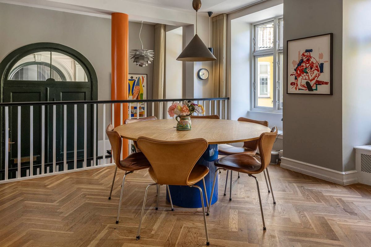 Ejerlejlighed på Cort Adelers Gade 1, 0. th 1053 København K.